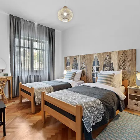 Family Retreat House Begonija With Pool And Bbq