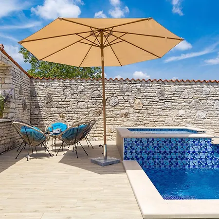 Family Retreat House Begonija With Pool And Bbq * Burići