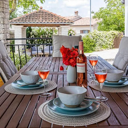 Family Retreat House Begonija With Pool And Bbq Villa Burici